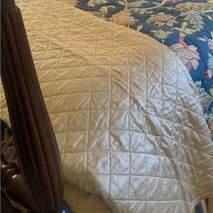 Luxurious Lili Allessandra Bedding - Chloe Coverlet and Shams